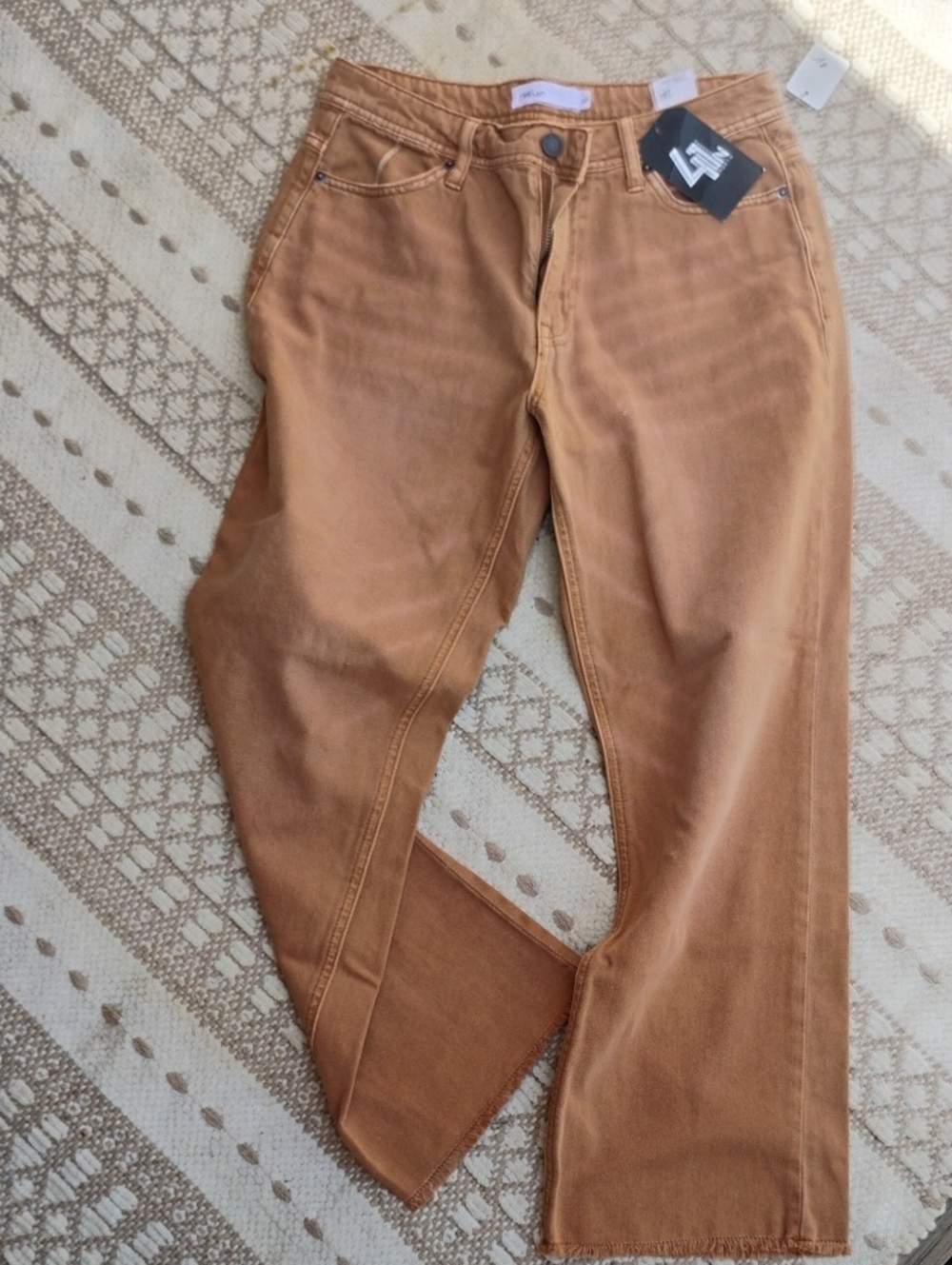 TNR Raw Hem Jeans in Warm Brown - Classic Everyday Style